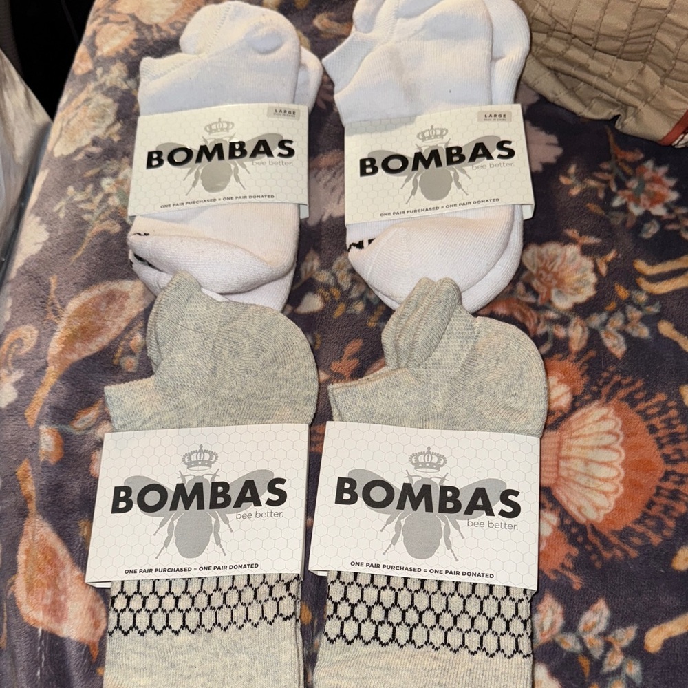Bombas Men's Athletic Socks in White and Gray
